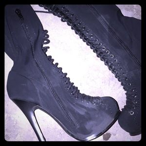 New Bebe black tie up heel boots